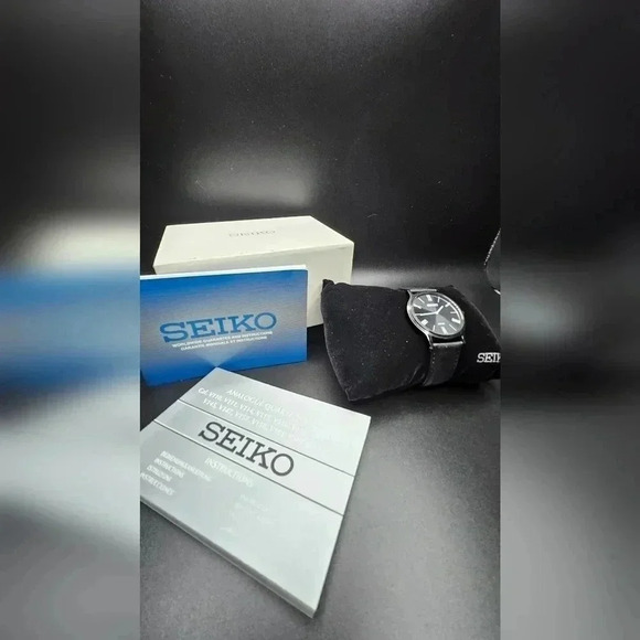 Seiko Analog Quartz Solar Black Watch 9N0100, with box and manuals - Picture 1 of 3